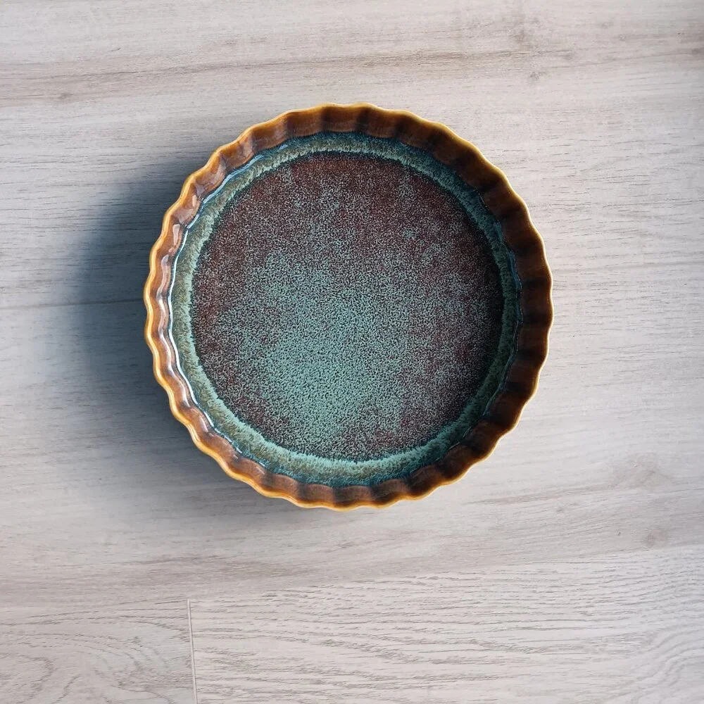 New Ceramic Fluted Round Baking Serving Dish Seamist Glaze Brown Blue 9